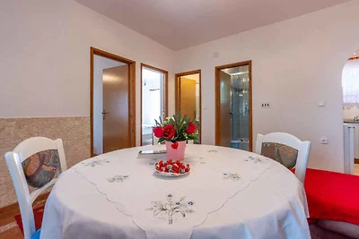 Ferienwohnung mit Terrasse und Grill