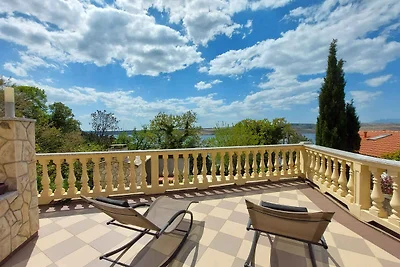 Ferienwohnung mit Terrasse und Meerblick