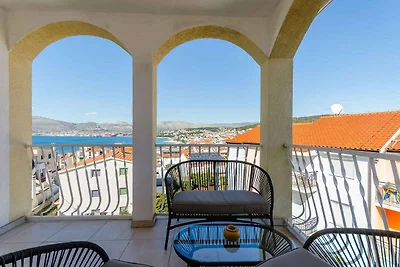 Appartamento Vacanza con famiglia Okrug Gornji