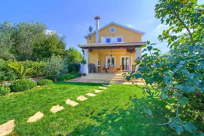 Ferienhaus ruhiger Ort mit Pool
