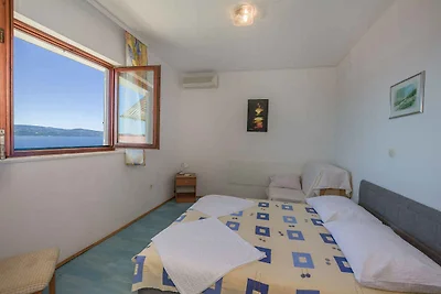 Ferienwohnung mit Balkon und Grill