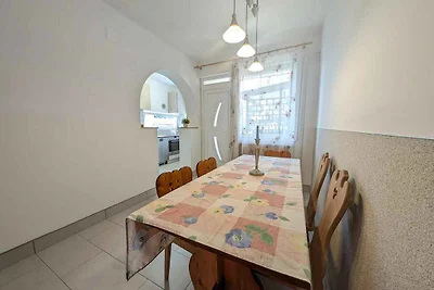 Ferienwohnung mit Terrasse, Klimaanlage und