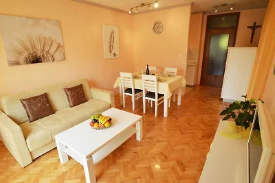 Ferienwohnung mit Terrasse und Klimaanlage