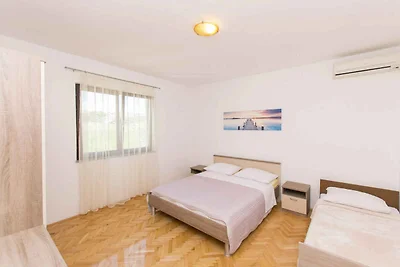 Ferienwohnung für 6 Personen in Povljana - In