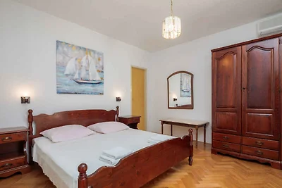 Ferienwohnung mit Balkon und Meerblick