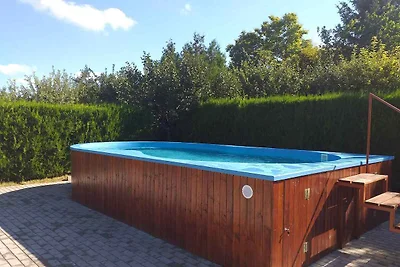 Ferienwohnung in ruhiger Lage mit Pool und