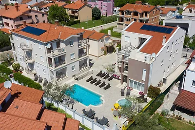 Ferienwohnung mit Klimaanlage und Aussenpool