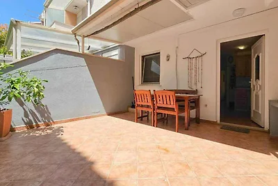 Ferienwohnung mit Terrasse, 500 m vom Meer