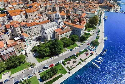 Komfortable Ferienwohnung Bilice mit Aussenpo