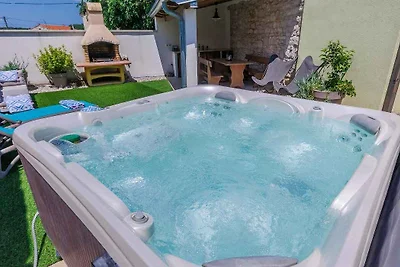 Ferienhaus mit privatem Whirlpool