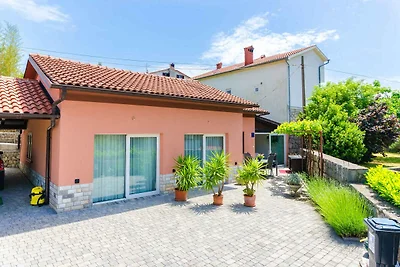 Ferienhaus mit Klimaanlage und Gartenterasse
