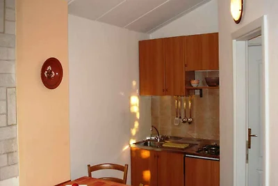 Einfach eingerichtete Wohnung in Krnica