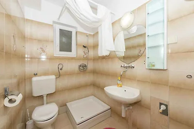 Ferienwohnung mit Balkon und Klimaanlage