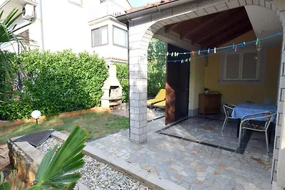 Ferienwohnung mit Terrasse und Grill
