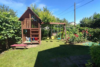 Ferienhaus mit WLAN und Kinderspielplatz