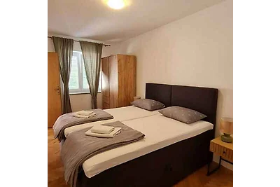 Charmante Ferienwohnung Dalmatika Zaton mit G