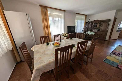 Ferienhaus mit Innenpool, Whirlpool und Sauna