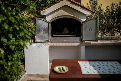 Schöne Wohnung auf der Insel Rab, nur 150 m v