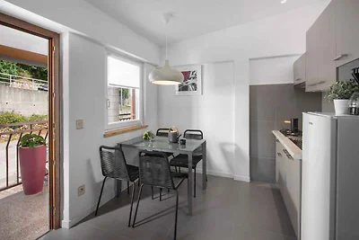 Ferienwohnung mit Balkon und Meerblick