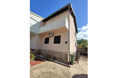 Ferienwohnung WOHNUNG DORIANA (2+1)