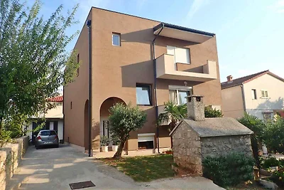 Ferienwohnung mit Balkon und Grill