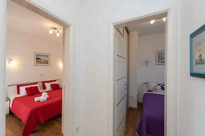 Ferienhaus mit Garten und nur 200 m vom