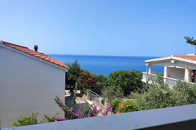 Ferienwohnung mit Terrasse und Meerblick
