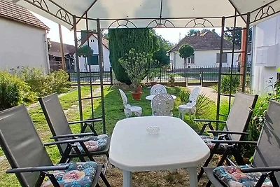 Ferienhaus mit Terassen und Klimaanlagen