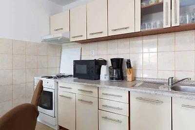 Ferienhaus mit Pool und Internet