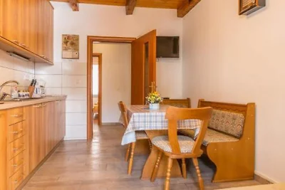 Ferienwohnung Mit Klimaanlage und Terasse