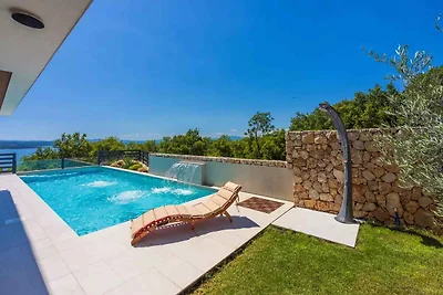 Villa mit Klimaanlage und Pool