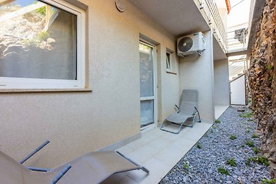 Ferienwohnung mit Terrasse und Grill