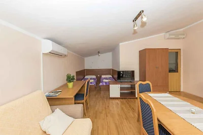 Appartamento Vacanza con famiglia Starigrad