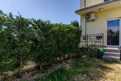 Ferienwohnung mit Terrasse und Grill