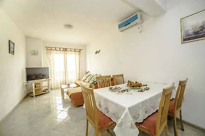 Ferienwohnung mit Klimaanlage und Pool