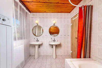 Ferienhaus mit WLAN, Klimaanlage,