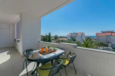 Ferienwohnung mit Pool, Grill und Balkon