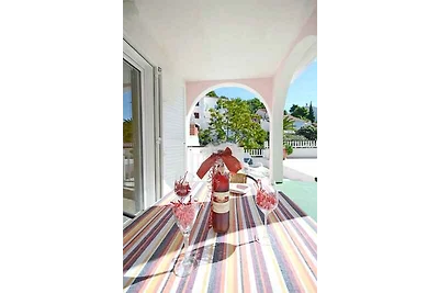 Ferienwohnung mit Klimaanlage, Terrasse und M