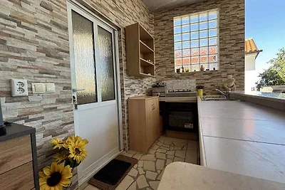 Ferienwohnung mit Pool und Meerblick