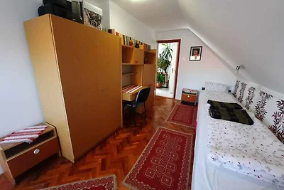 Ferienwohnung mit Terrasse und Gartenpavillon