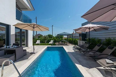 Villa mit Privatpool