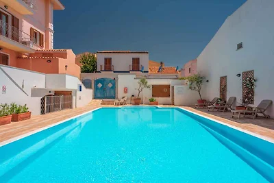 Ferienwohnung mit Aussenpool und Klimaanlage
