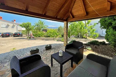 Ferienwohnung mit Klimaanlage und Terrasse