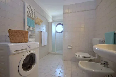 Ferienwohnung mit Klimaanlage, Balkon und