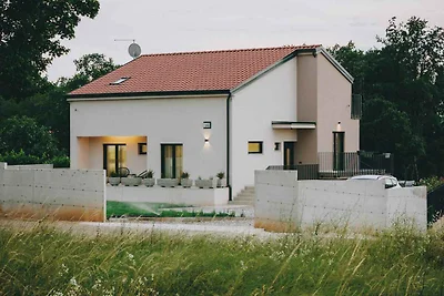 Villa mit Pool, Klimaanlage