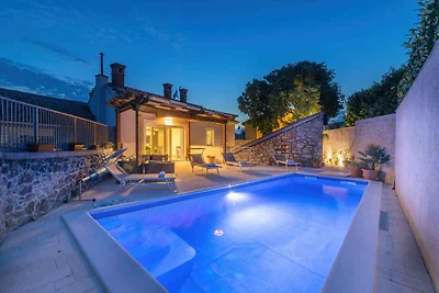 Ferienhaus mit Pool