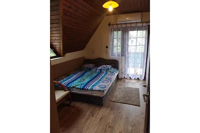 Ferienwohnung mit Pool und Internet