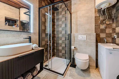 Ferienhaus mit grosser Terrasse und 2 Bäder