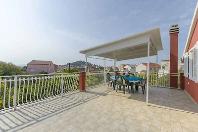 Ferienwohnung mit Balkon und Klimaanlage