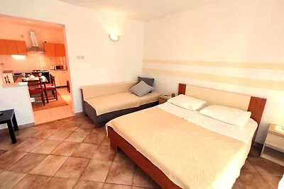 Ferienwohnung mit Meerblick 200 m vom Strand